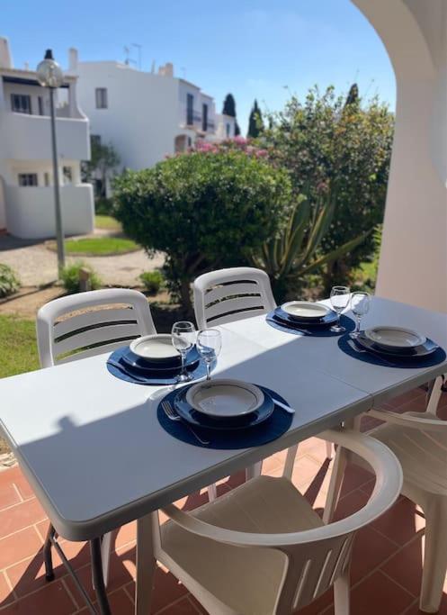 דירות Albufeira Sao Rafael Family Apartament מראה חיצוני תמונה